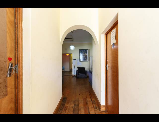 7 BEDROOM HOUSE FOR SALE IN WALMER ESTATE